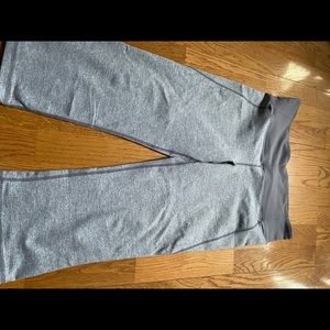 Lululemon Capri pants